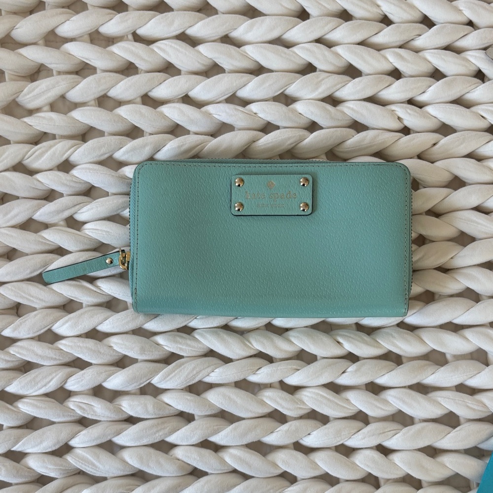 Kate Spade Duck Egg Blue Leather Wallet - Used Excellent Condition